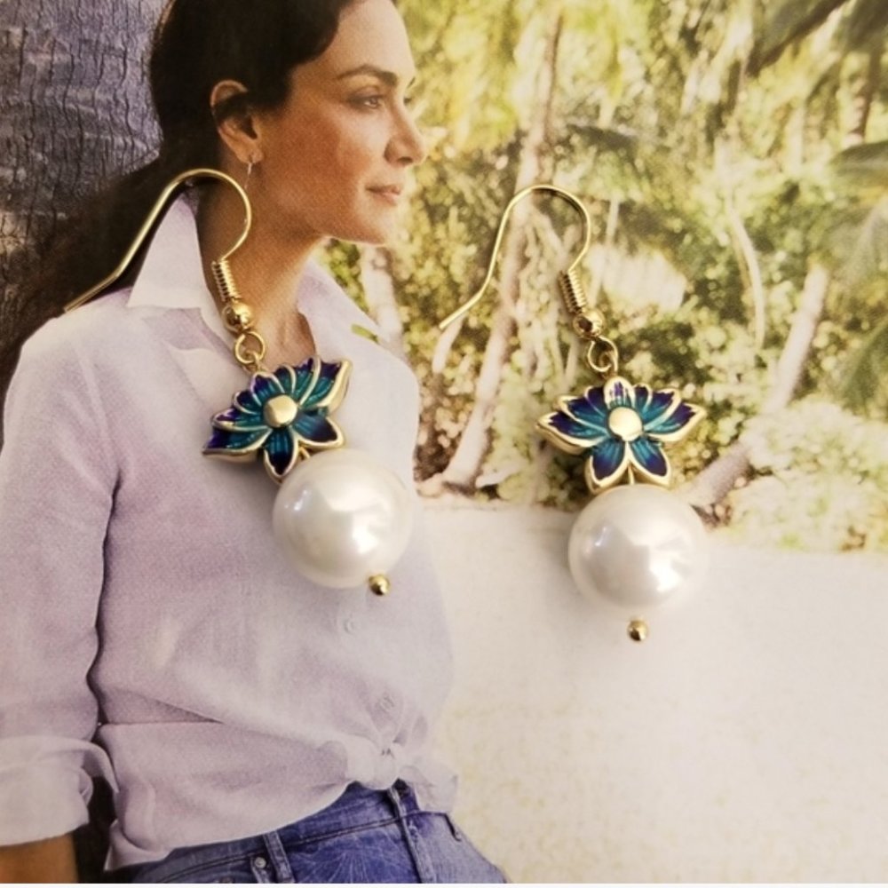 NEW Spiritual Lotus Flower Earrings - Picture 8 of 14